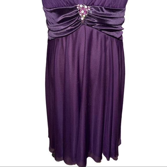 DB STUDIO - dark purple dress with sheer paneling. Perfect for occasions, sz 16 - Picture 4 of 15